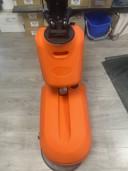 Autolaveuse accompagnée 1400B à Marignane