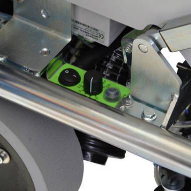 Location autolaveuse autoportée WETROK Drivematic Delarge Arles